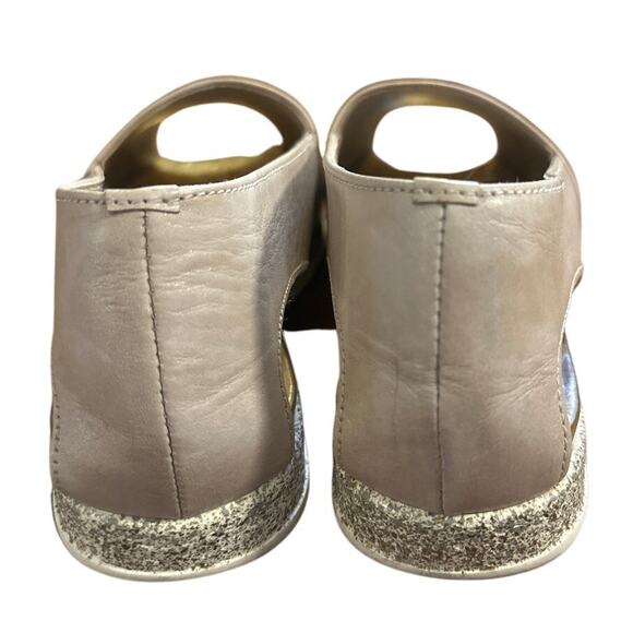 Women 39 8.5 Saydo Sandals Flats Shoes Camel Brown Leather Peep Toe Slide On - Picture 4 of 9